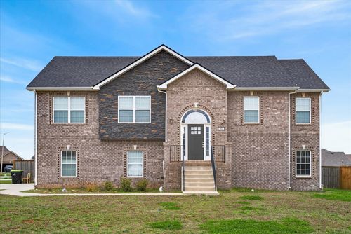 323 Dugger Dr, Clarksville, TN, 37042-2988 | Card Image