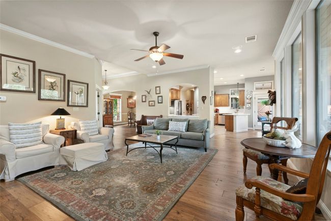 Living Room | Image 8