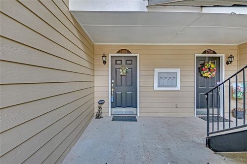 1705 Brighton Pt, Atlanta, GA, 30328-1380 | Card Image