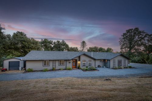 40955 Jean Rd W, Oakhurst, CA, 93644 | Card Image