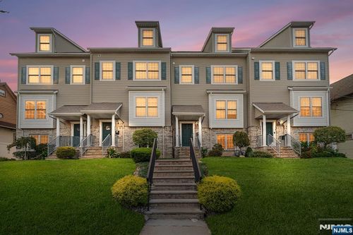 120 Chestnut St, Rutherford, NJ, 07070-1975 | Card Image