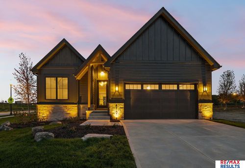 20101 W St, Omaha, NE, 68135 | Card Image