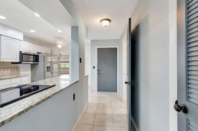 C - 13755 Flora Place, Condo with 2 bedrooms, 2 bathrooms and null parking in Delray Beach FL | Image 2