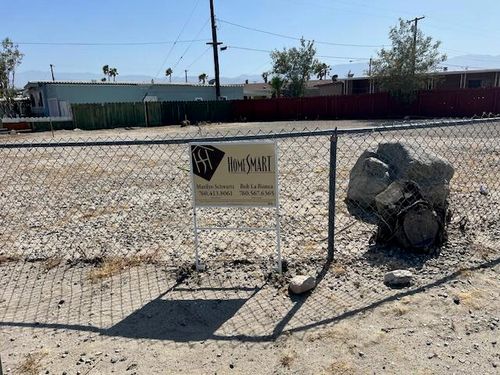 73451 Colonial Dr, Thousand Palms, CA, 92276-3708 | Card Image