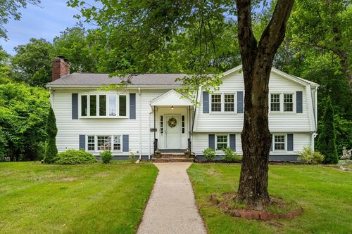 15 Stanford Dr, Westwood, MA, 02090-3317 | Card Image