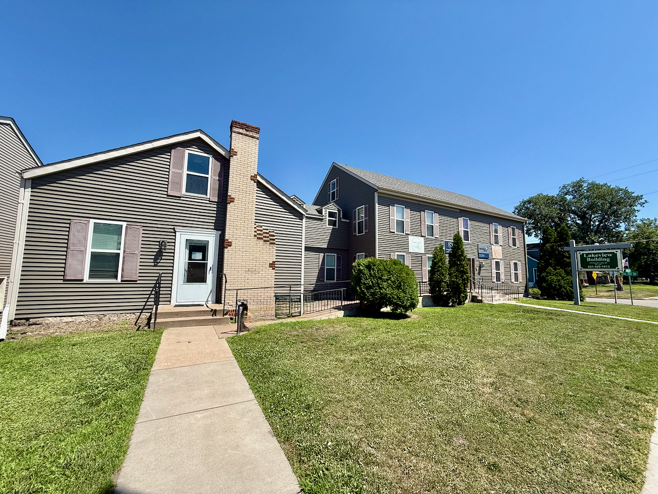 Commercial Lease in Forest Lake 3