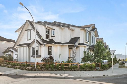 7415 197 St, Langley, BC, V2Y3R6 | Card Image
