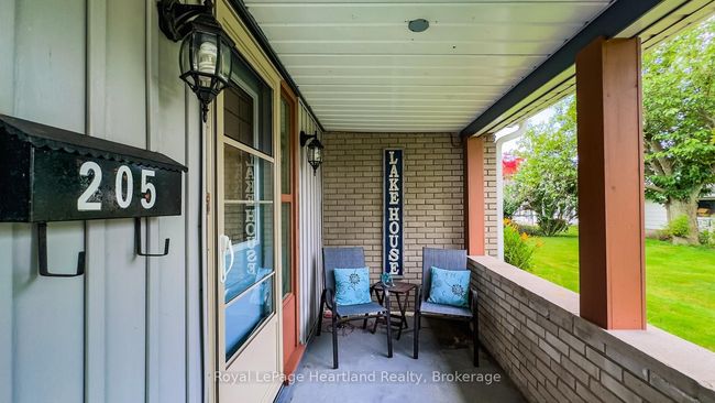 205 Blake St W, House other with 2 bedrooms, 3 bathrooms and 2 parking in Goderich ON | Image 31