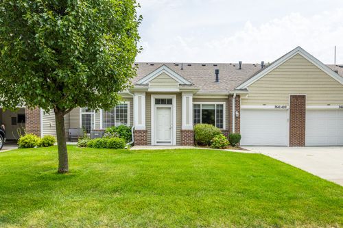 402-7610 Wistful Vista Dr, West Des Moines, IA, 50266-8050 | Card Image