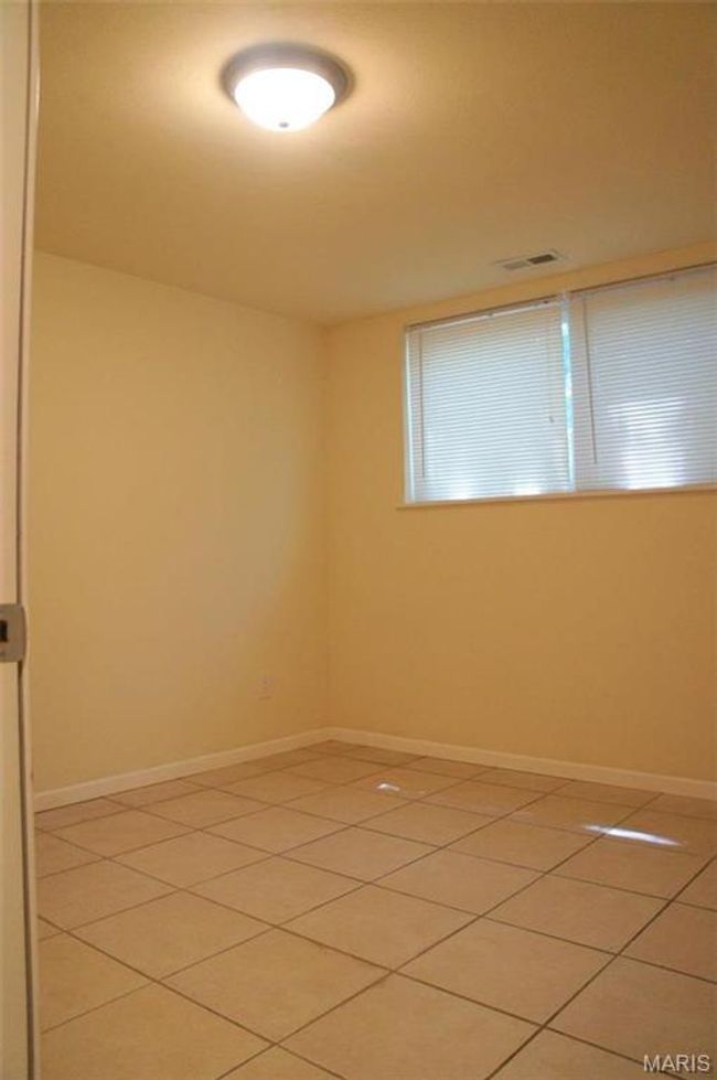 617 W Madison St, House other with 4 bedrooms, 2 bathrooms and 1 parking in O Fallon IL | Image 17