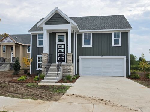 7444 Traditional Ct Se, Caledonia, MI, 49316-7308 | Card Image