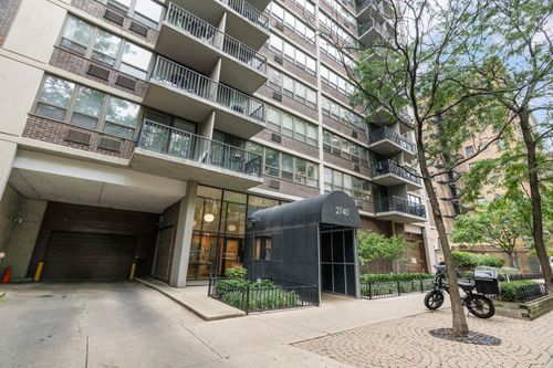 apt-3d-2740 N Pine Grove Ave, Chicago, IL, 60614-6101 | Card Image