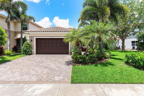 8388 Calabria Lakes Dr, Boynton Beach, FL, 33473-4948 | Card Image