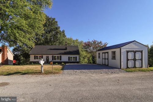 54 Glenna Dr, DELTA, PA, 17314-8404 | Card Image