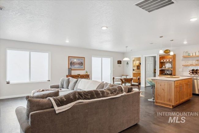 403 Antonette Cir, House other with 1 bedrooms, 1 bathrooms and 1 parking in Cascade ID | Image 5