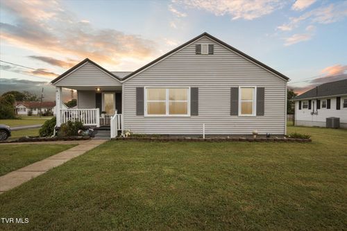 128 Rufus Taylor Rd, Elizabethton, TN, 37643-6474 | Card Image