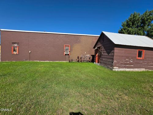108 5th Ave, Edgeley, ND, 58433 | Card Image