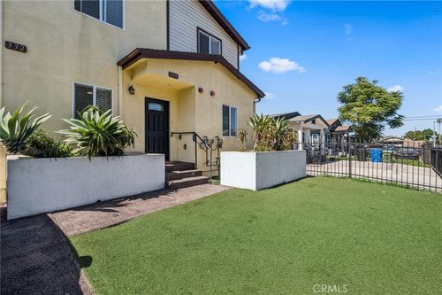 330 E 101st St, Los Angeles, CA, 90003-4808 | Card Image