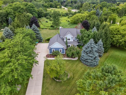 1855 Howard Dr, Cedarburg, WI, 53012-9194 | Card Image