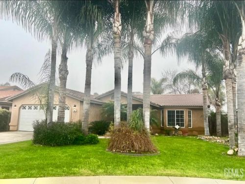 805 Price St, Mc Farland, CA, 93250-1083 | Card Image