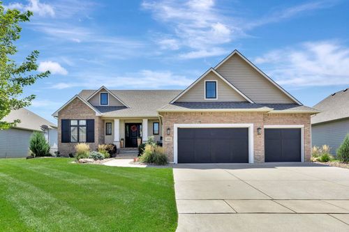 2522 N Paradise Ct, Wichita, KS, 67205-5302 | Card Image