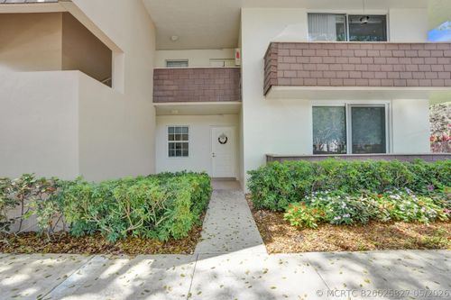 101-3621 Oaks Clubhouse Dr, Pompano Beach, FL, 33069-3620 | Card Image