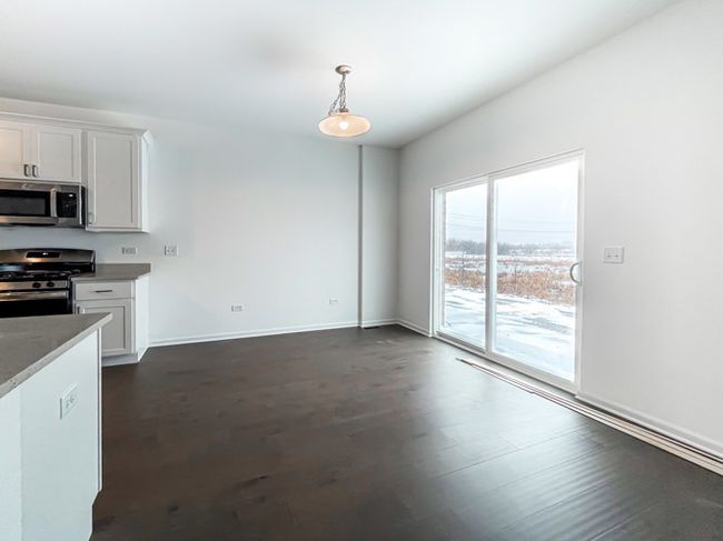 Hampton Eating Area | Image 5