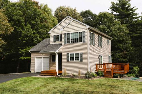 37 Poplar Ln, Vernon, VT, 05354-9578 | Card Image