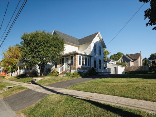 435 S Hamilton St, Watertown, NY, 13601-3837 | Card Image
