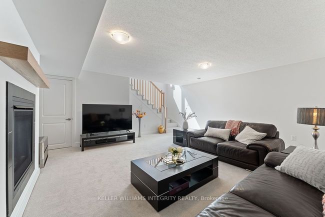 81 Heirloom St, House attached with 3 bedrooms, 3 bathrooms and 2 parking in Manotick ON | Image 43