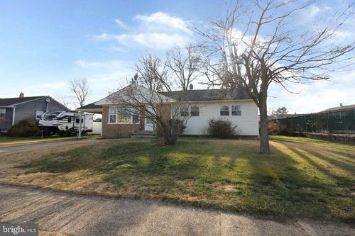 200-402 Pennington Dr, Westampton, NJ, 08060-2316 | Card Image