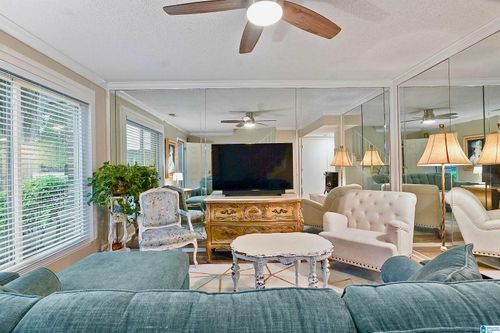 3767 Haven View Cir, Hoover, AL, 35216-4823 | Card Image
