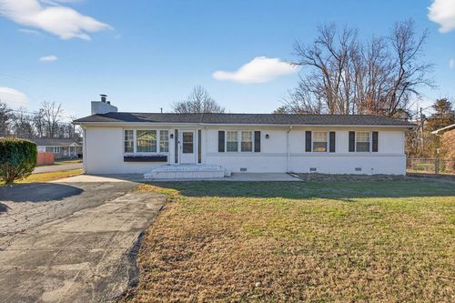 385 Campbell Dr, Cookeville, TN, 38501-5811 | Card Image