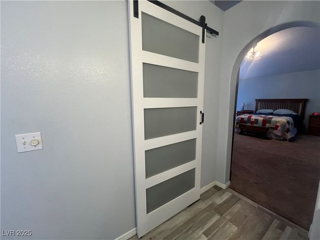 Primary Closet | Image 30