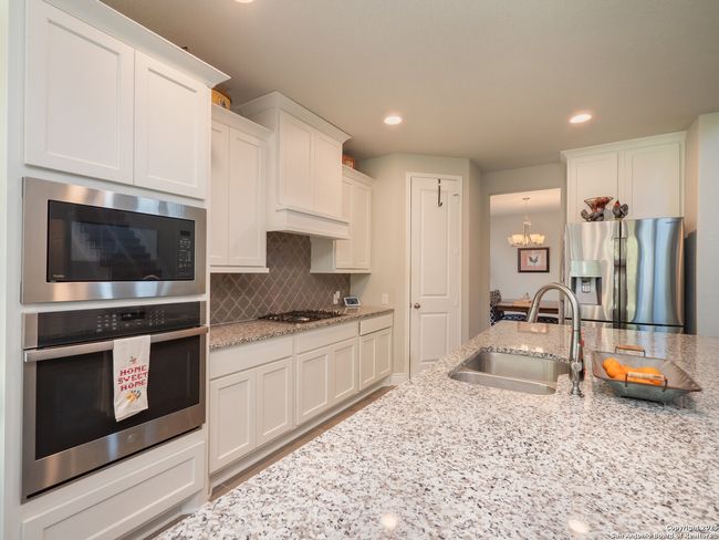 184 Cimarron Crk, House other with 4 bedrooms, 4 bathrooms and null parking in Boerne TX | Image 12