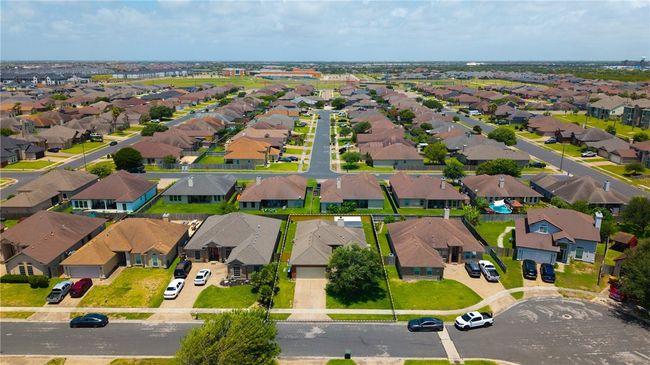 3613 Berkeley Dr, House other with 3 bedrooms, 2 bathrooms and 2 parking in Corpus Christi TX | Image 19