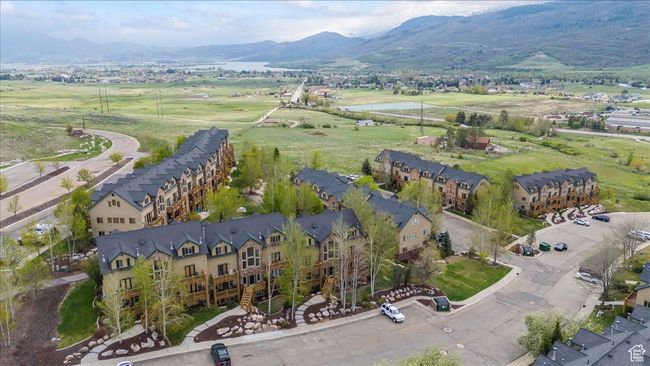 UNIT-403 - 3562 Fox Run, Condo with 4 bedrooms, 3 bathrooms and 2 parking in Eden UT | Image 23