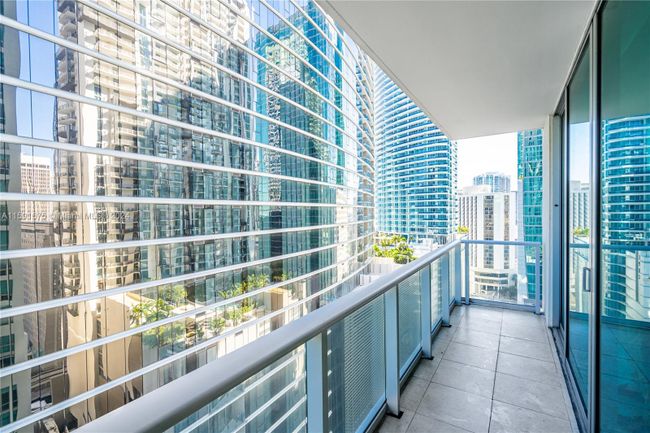 T-1802 - 300 S Biscayne Blvd, Condo with 2 bedrooms, 2 bathrooms and null parking in Miami FL | Image 5