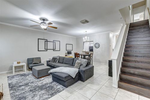 7421-17421 Red Oak Dr, Houston, TX, 77090-7701 | Card Image