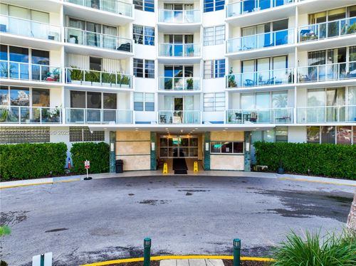 apt-110-3301 Ne 5th Ave, Miami, FL, 33137-4017 | Card Image