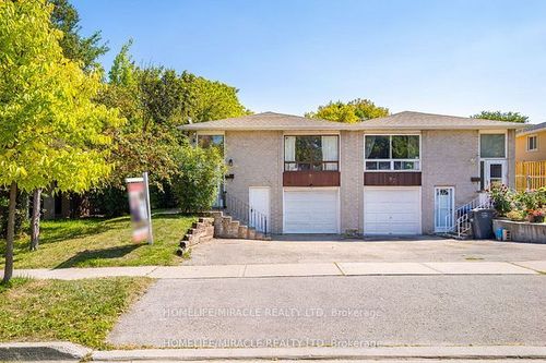 95 Greenbriar Rd, Brampton, ON, L6S2A4 | Card Image
