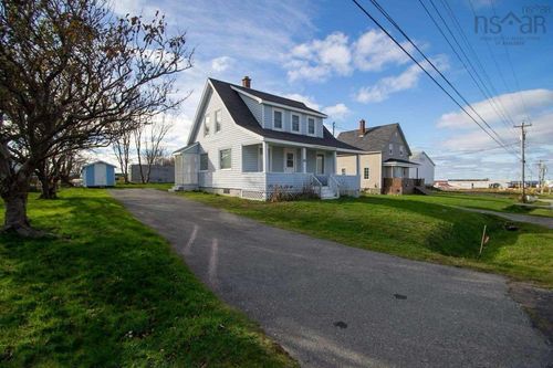 90 Peter Dugas Rd, Meteghan, NS, B0W2J0 | Card Image