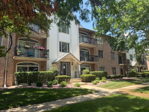 1c-9424 S 77th Ct, Hickory Hills, IL, 60457-2351 | Card Image