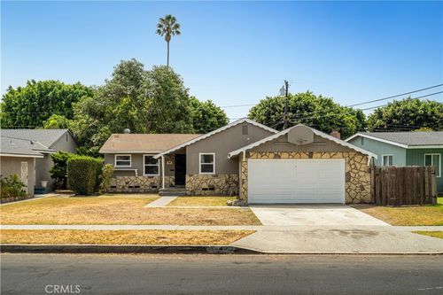40 W Scott St, Long Beach, CA, 90805-2140 | Card Image