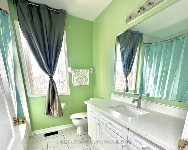 24 Zimmer St, House other with 4 bedrooms, 3 bathrooms and 4 parking in Brampton ON | Image 17