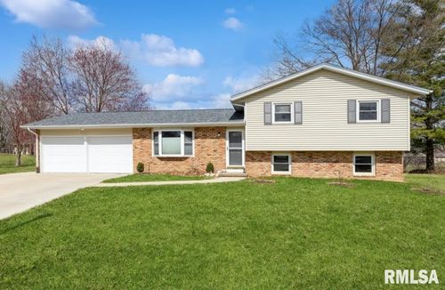 14 Park Avenue Ct, Eldridge, IA, 52748-9662 | Card Image