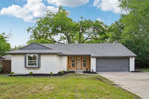 105 N Weatherred Dr, Richardson, TX, 75080-5526 | Card Image