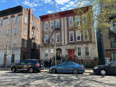 198 Hawthorne Street, Home with 9 bedrooms, 4 bathrooms and null parking in Prospect Lefferts Gardens NY | Image 2