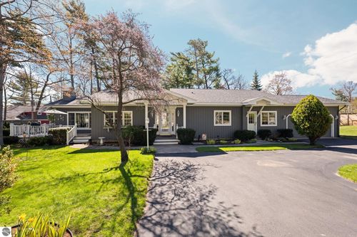 702 Ahgosa Trl, Traverse City, MI, 49686-3509 | Card Image