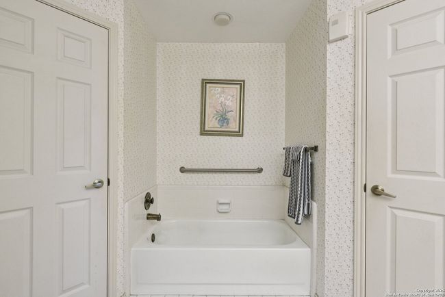 19229 Blume Dr, House other with 3 bedrooms, 2 bathrooms and null parking in Lytle TX | Image 11